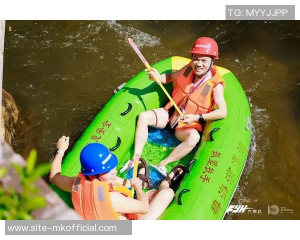 热火队友团建活动希罗分享游艇出海欢乐瞬间