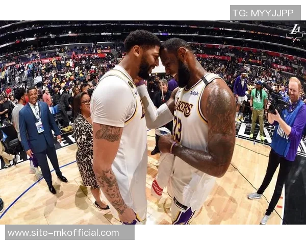 文胖：欧文与詹姆斯组合超越詹韦与詹眉的完美搭档分析