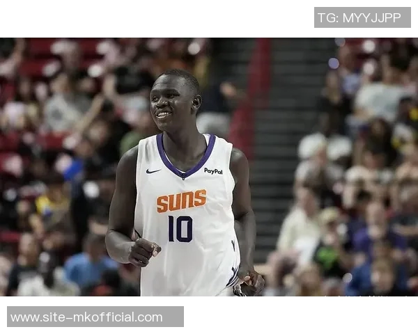 太阳裁掉贾里德巴特勒后对阵湖人狂砍35分7板9助表现引发热议