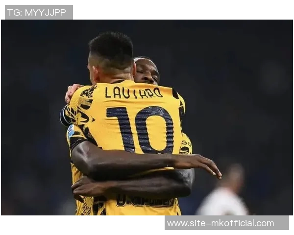 国米与那不勒斯争夺维罗纳前锋吉奥瓦尼桑塔纳的转会机会