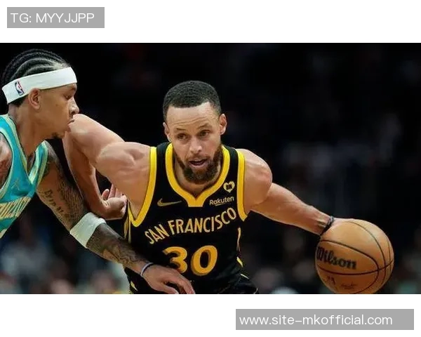 克里斯表现出色13投8中砍下23分8篮板2助攻1盖帽助球队获胜